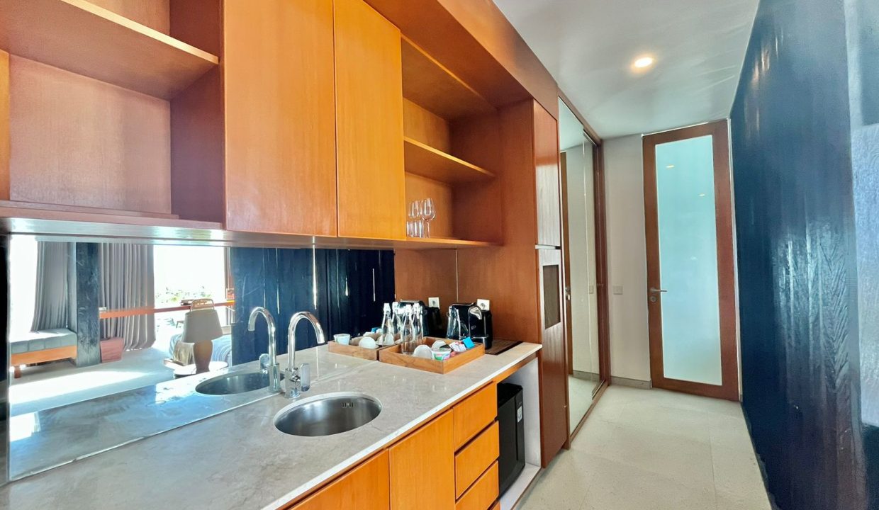 2ea725e0-8a99-4301-8565-8b011fab4c9f